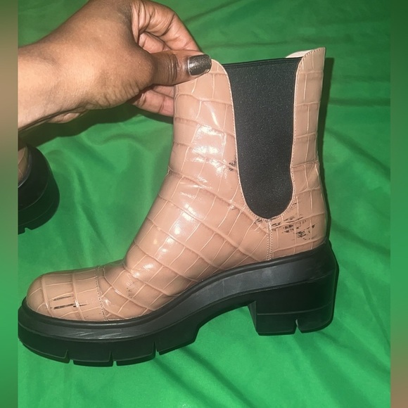 Stuart Weitzman Women's Croc-Embossed Ankle Combat Boots in Tan size 37 - Picture 10 of 15